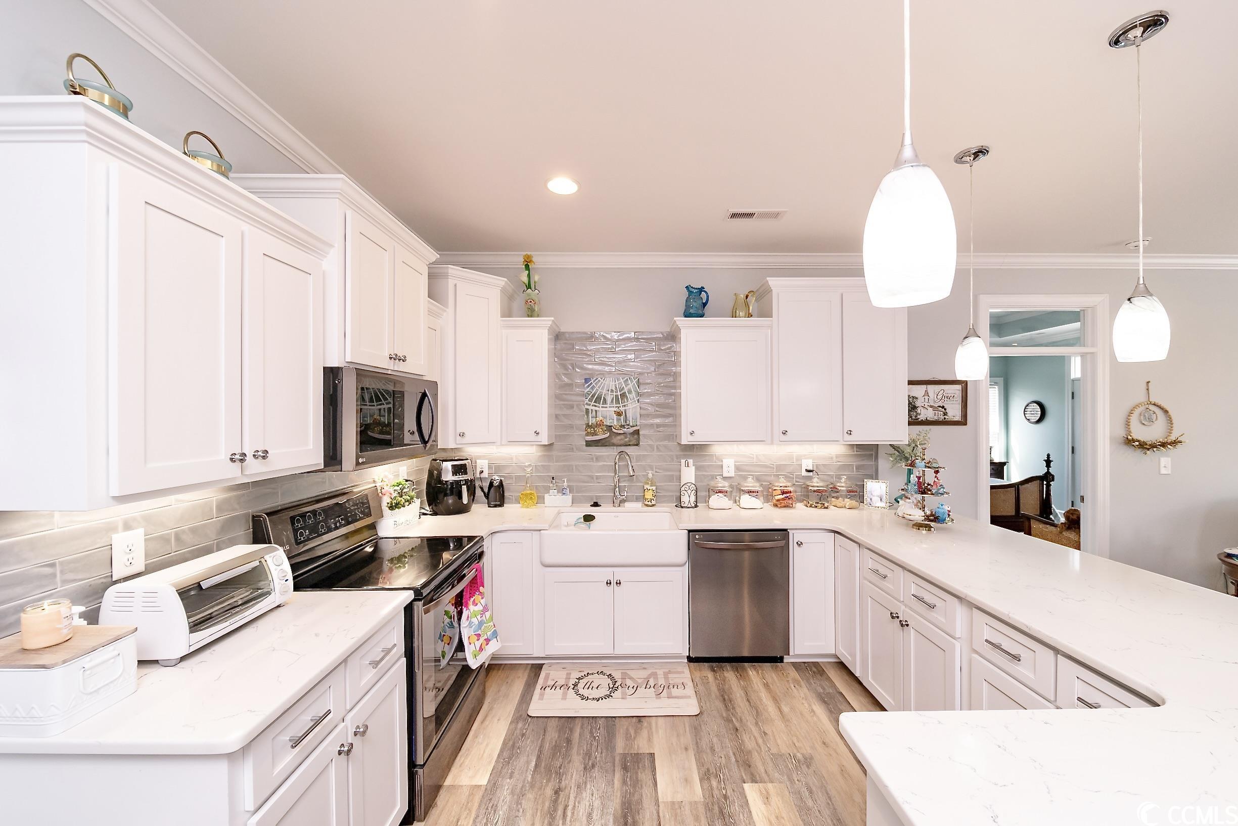 844 Folly Road Myrtle Beach, SC 29588 - Photo 5 of 40 Gallery Image 5