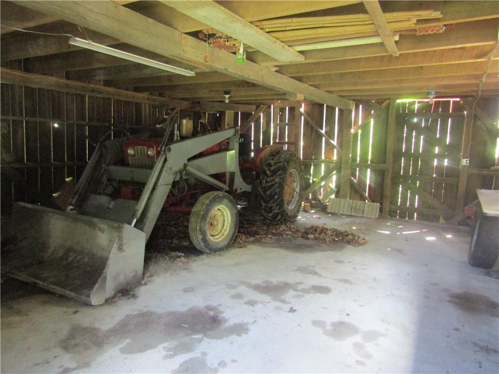 457 Grasser Road Manns Choice, PA 15550 - Photo 23 of 36 a view of a garage