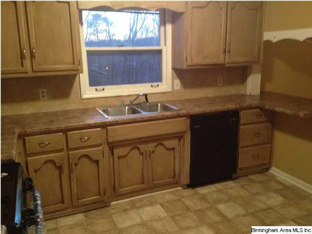 817 Windover Road Birmingham, AL 35215 - Photo 7 of 12