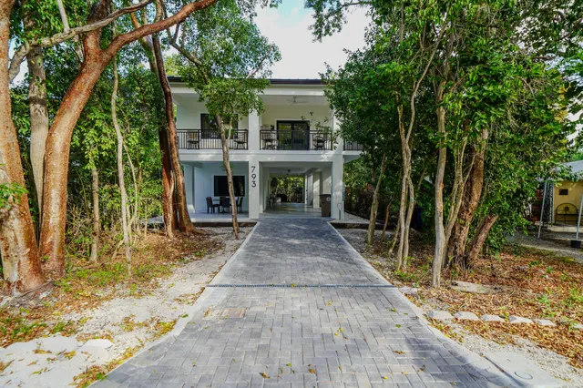 $4,000 | 793 Oceana Avenue, Key Largo, FL 33037