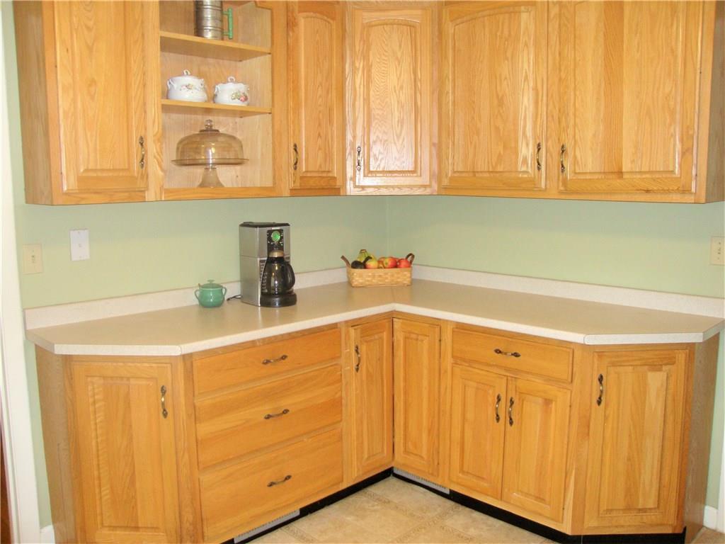 8 Laurel Road Brunswick, ME 04011 - Photo 4 of 32 Photo