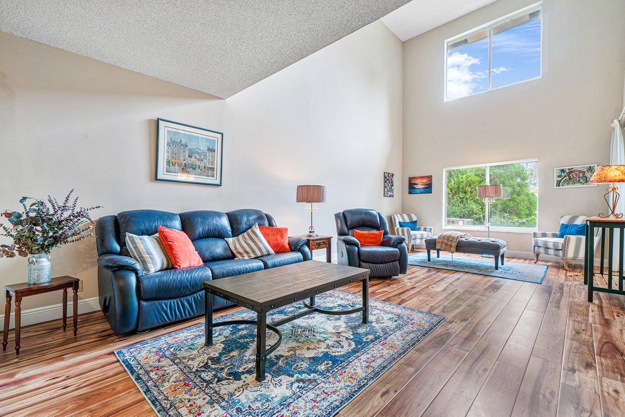 23140 Island View, Unit 6 Boca Raton, FL 33433 - Photo 3 of 26 005-23140IslandView-BocaRaton-FL-33433-S