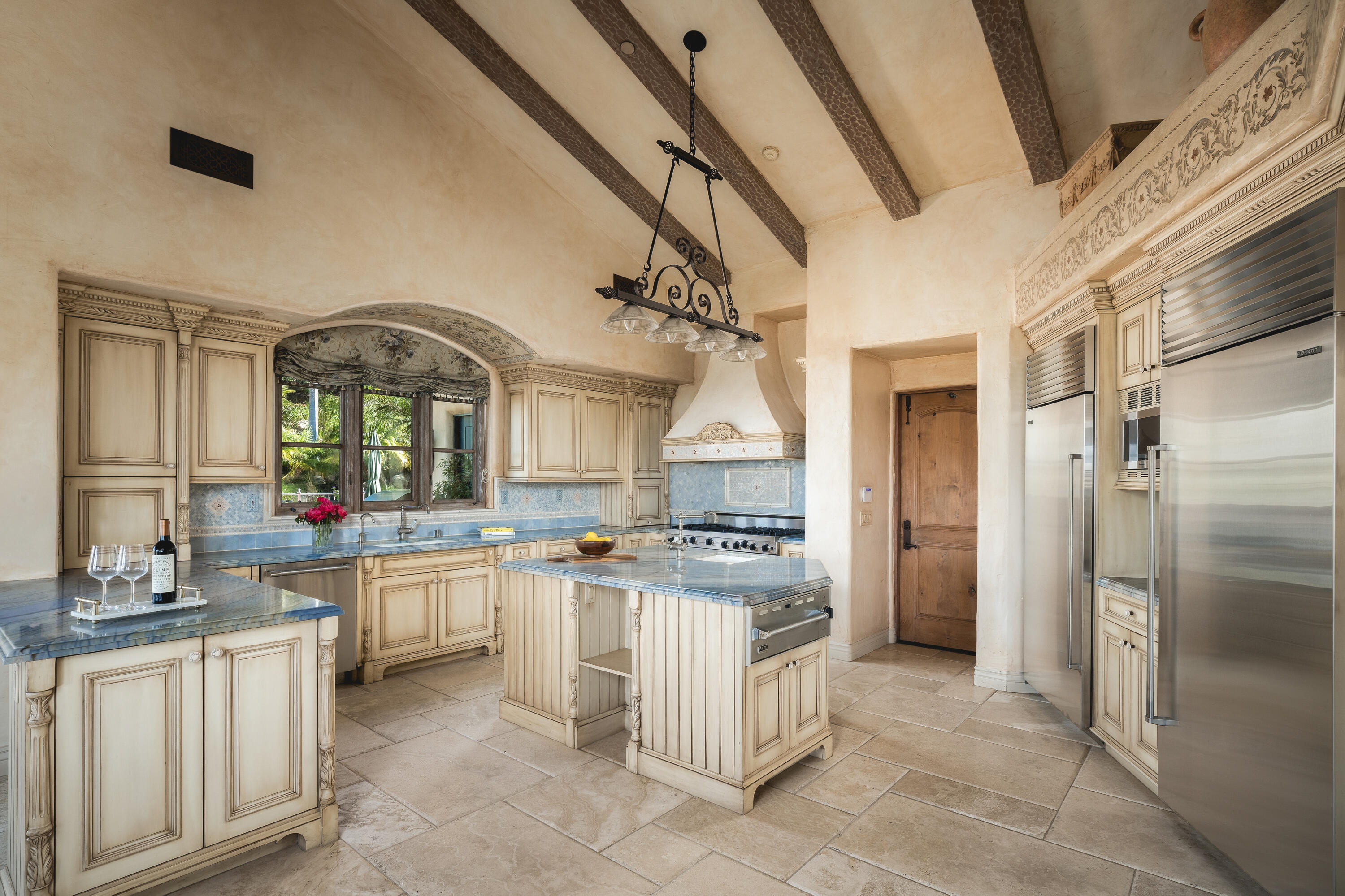 4020 Cuervo Avenue Santa Barbara, CA 93110 - Photo 8 of 48 Kitchen