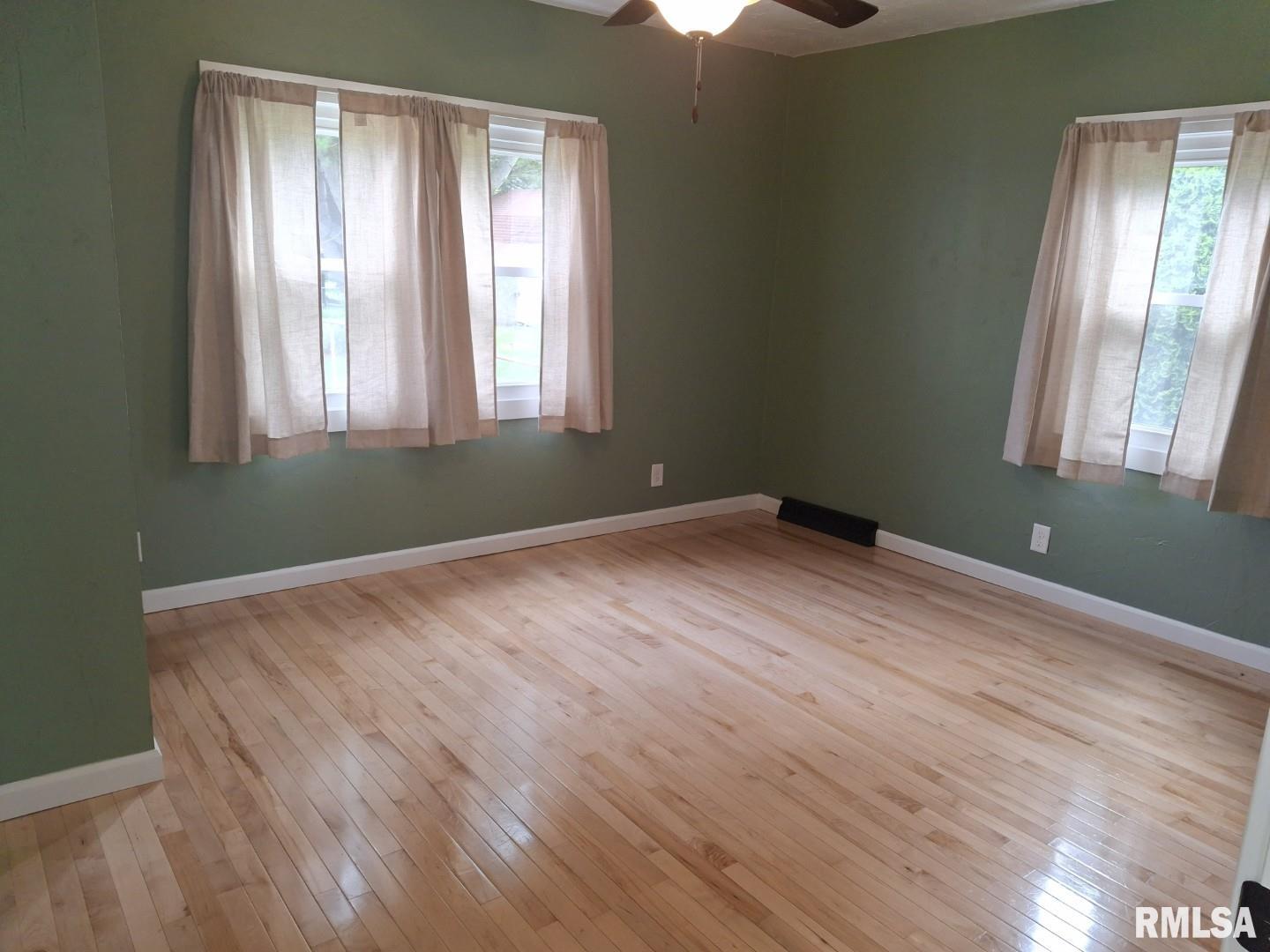 476 West Myrtle Street Canton, IL 61520 - Photo 19 of 33