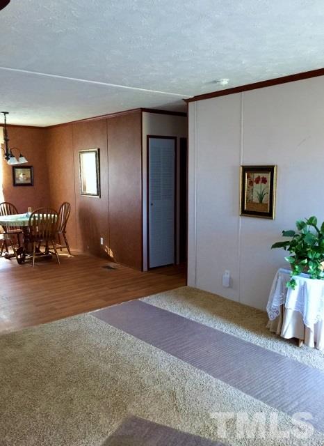 87 Burnside Road Henderson, NC 27537 - Photo 5 of 13 Gallery Image 5