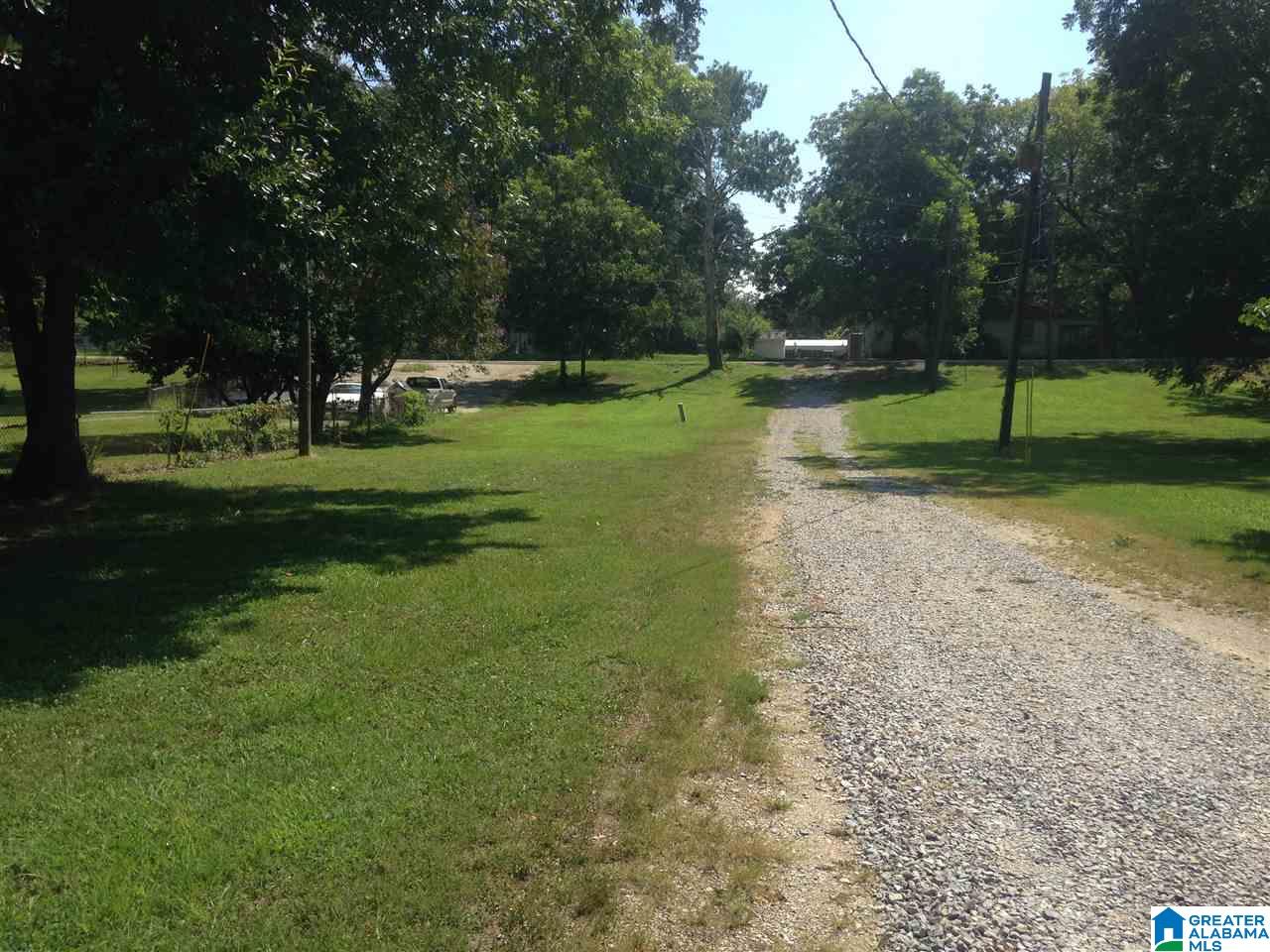 5402 Glade Road Anniston, AL 36206 - Photo 3 of 7