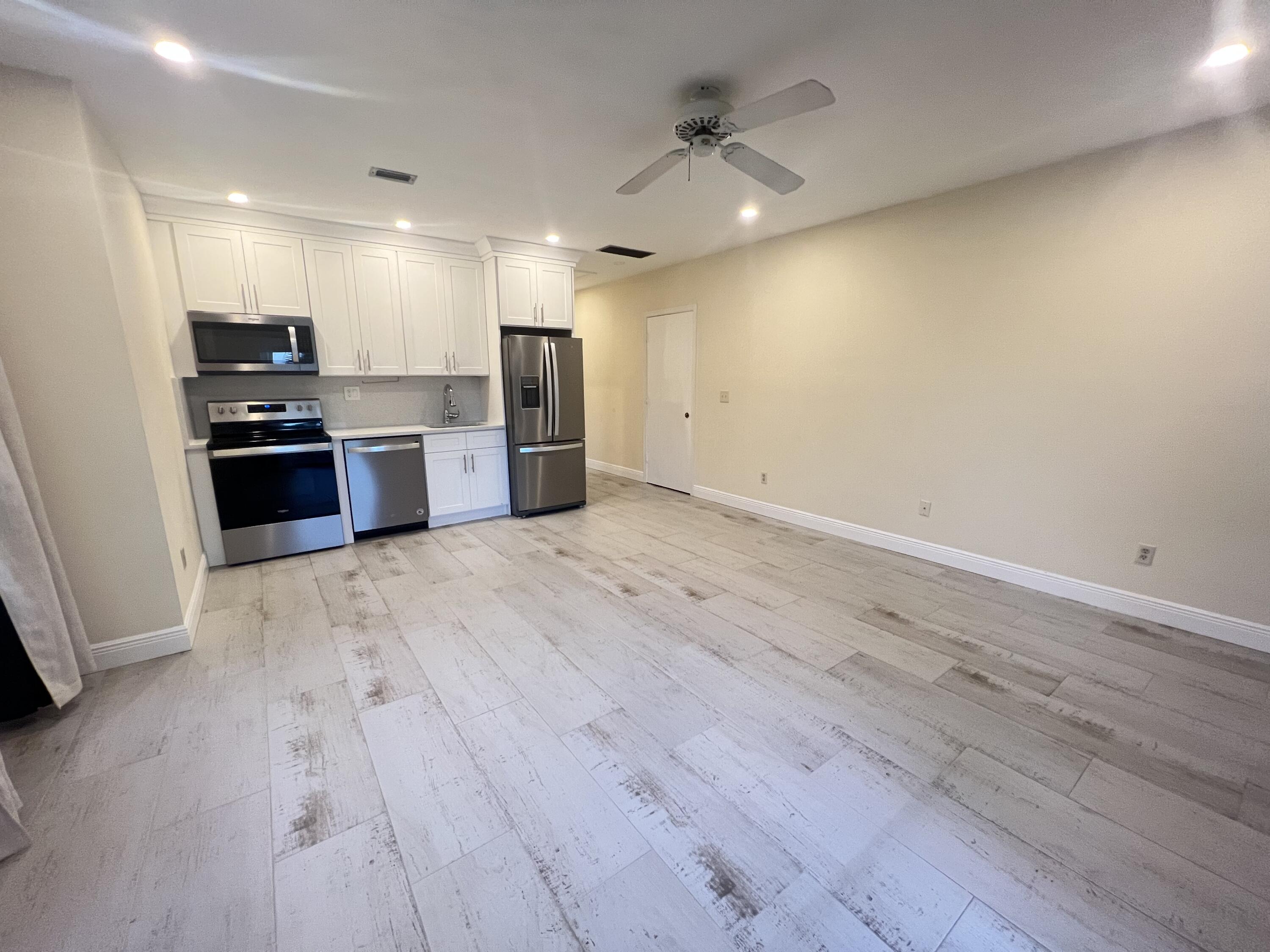 13334 Polo Club Road, Unit 351 Wellington, FL 33414 - Photo 3 of 9 IMG_6337