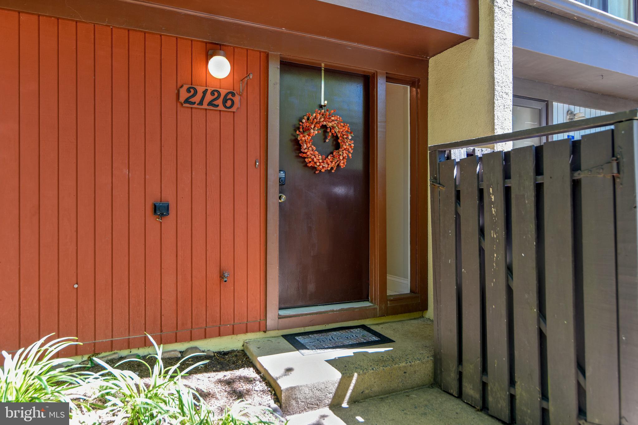 2126 Cartwright Place Reston, VA 20191 - Photo 3 of 29 Welcoming entry