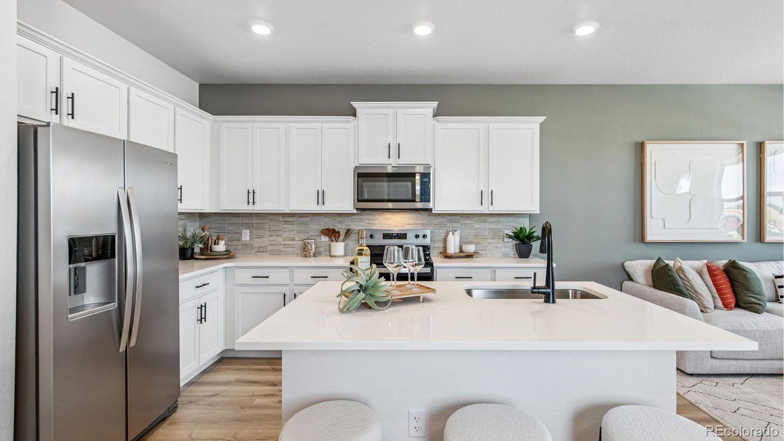 1375 South Clinton Street, Unit B Denver, CO 80247 - Photo 13 of 17