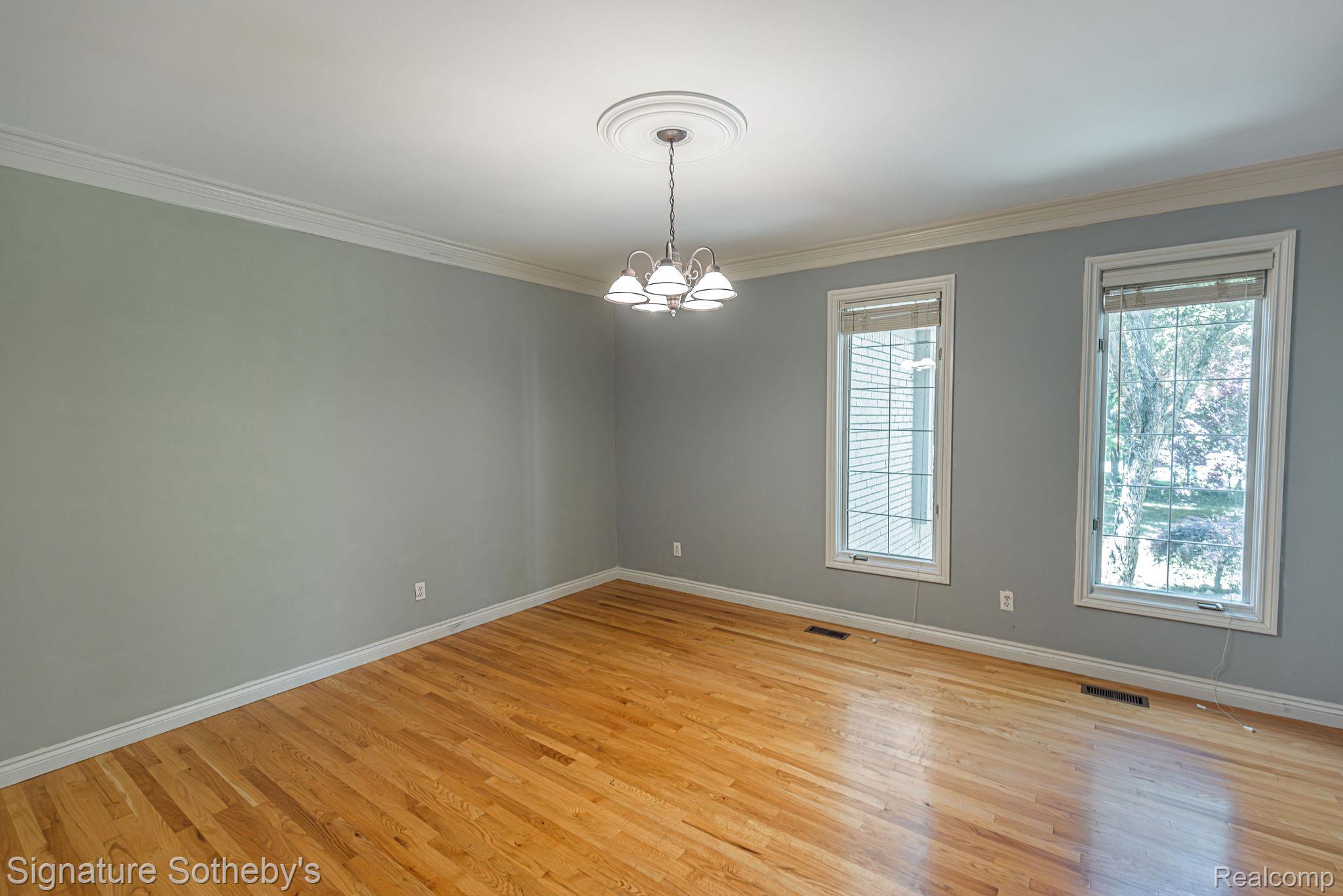 2855 Cranbrook Ridge Court Rochester, MI 48306 - Photo 17 of 31 Dining Room