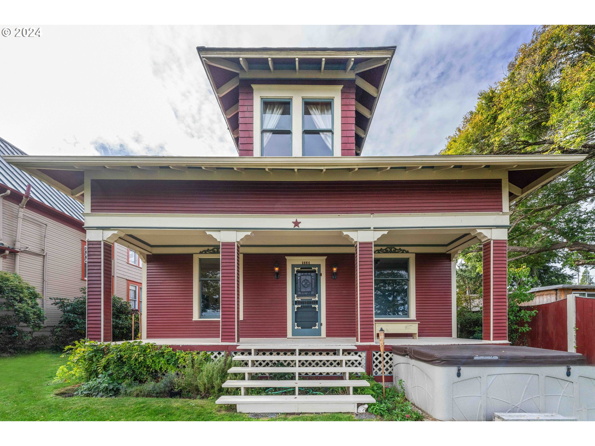 1464 Bay Street North Bend, OR 97459 - Photo 1 of 48 Gallery Image 1