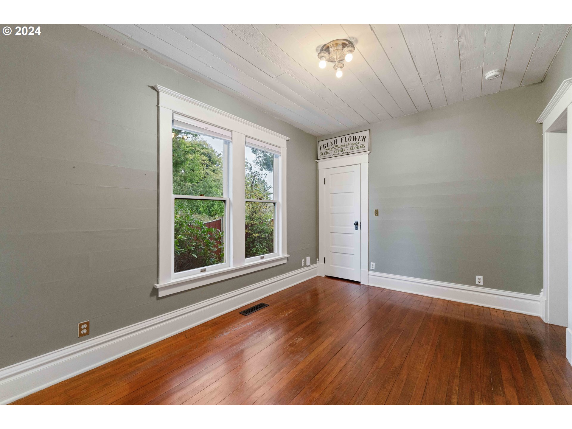 1464 Bay Street North Bend, OR 97459 - Photo 25 of 48 Gallery Image 25