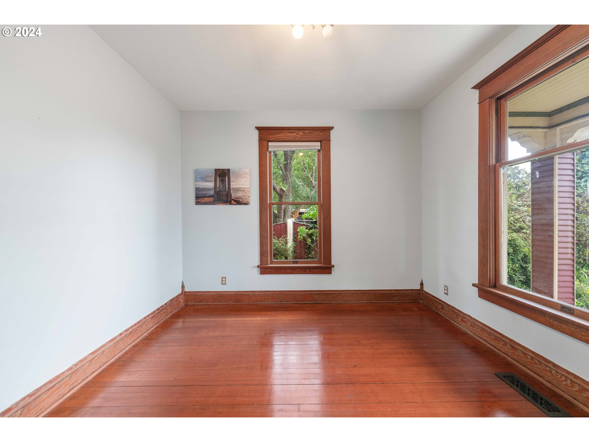 1464 Bay Street North Bend, OR 97459 - Photo 37 of 48 Gallery Image 37