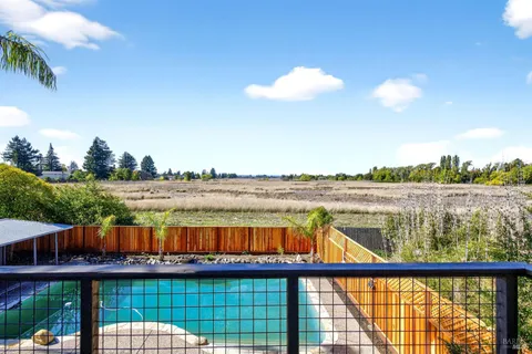 $1,149,000 | 690 Holly Avenue, Rohnert Park, CA 94928