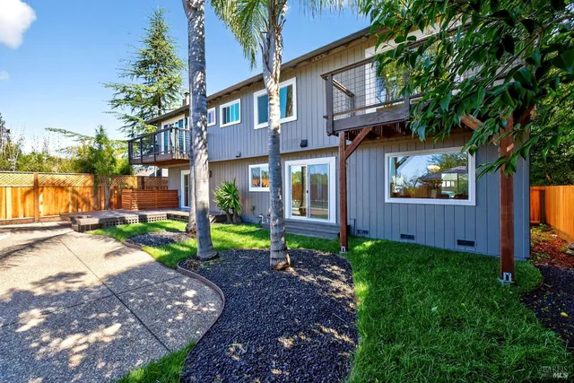 $1,175,000 | 690 Holly Avenue, Rohnert Park, CA 94928