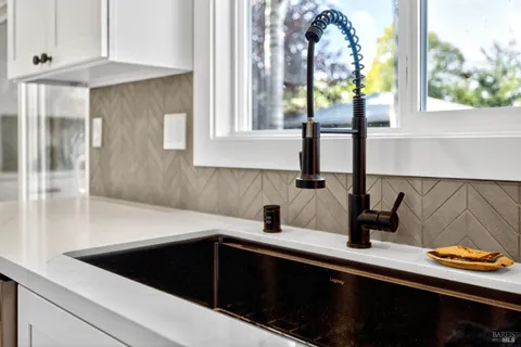 $1,149,000 | 690 Holly Avenue, Rohnert Park, CA 94928