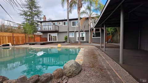 $1,149,000 | 690 Holly Avenue, Rohnert Park, CA 94928