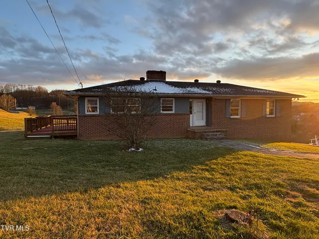 $139,000 | 158 Memorial Drive, Castlewood, VA 24224