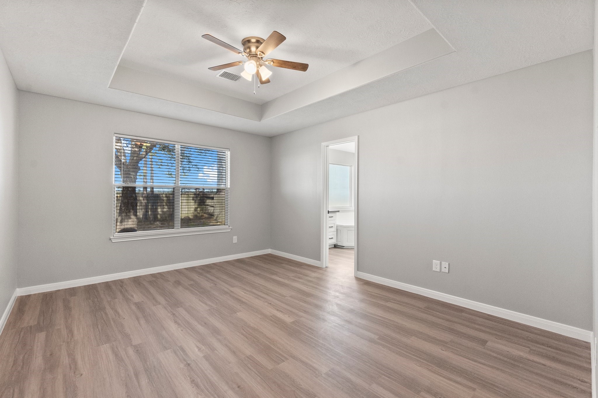 16233 Sun View Lane Conroe, TX 77302 - Photo 12 of 25