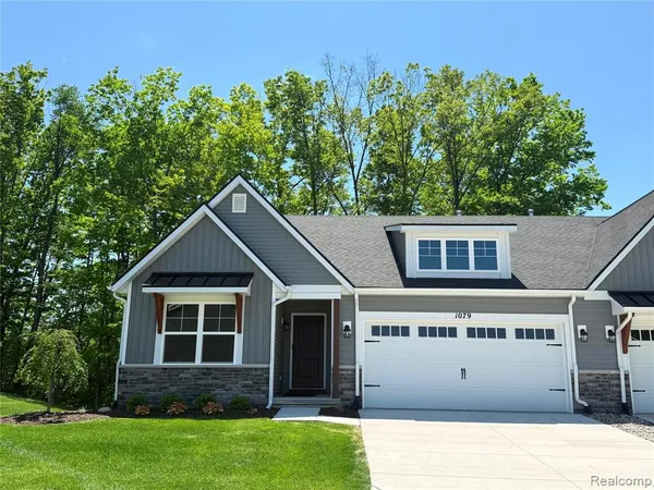$549,900 | 1079 Camellia Circle, Unit 33, Howell, MI 48843