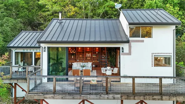 $929,000 | 12303 Margie Lane, Glen Ellen, CA 95442