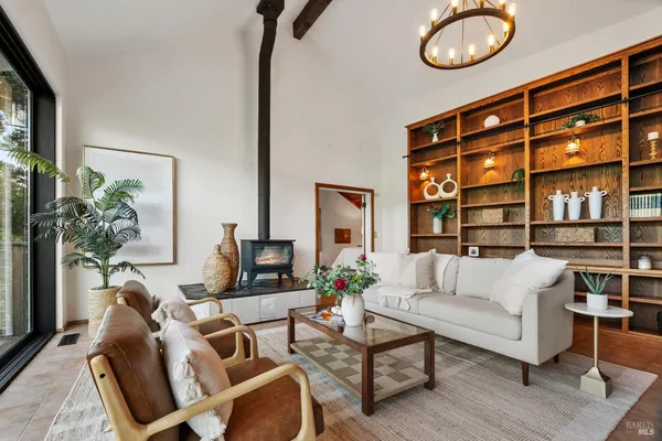 $949,000 | 12303 Margie Lane, Glen Ellen, CA 95442