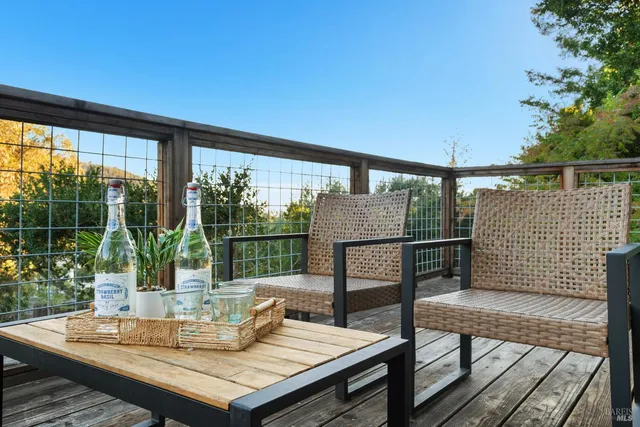 $949,000 | 12303 Margie Lane, Glen Ellen, CA 95442