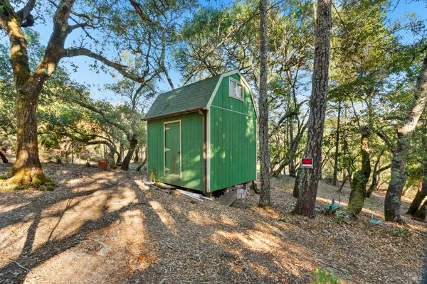 $949,000 | 12303 Margie Lane, Glen Ellen, CA 95442