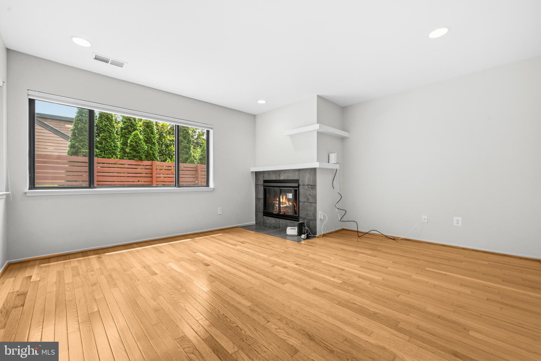 2105 South Bay Lane Reston, VA 20191 - Photo 16 of 71