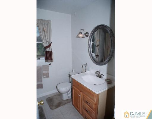 4 Quincy Road Edison, NJ 08820 - Photo 8 of 8