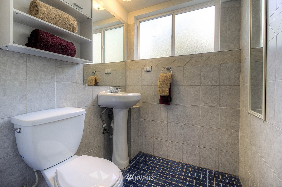 16 240th Street Southwest Bothell, WA 98021 - Photo 18 of 20