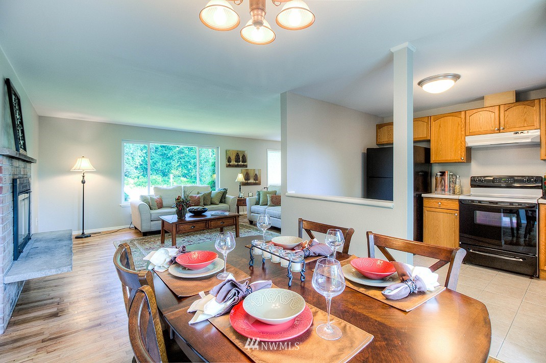 16 240th Street Southwest Bothell, WA 98021 - Photo 4 of 20