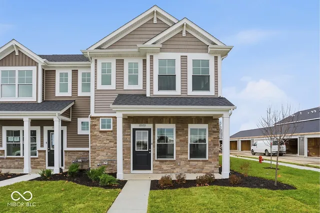 $323,626 | 19570 Northwest Drive, Westfield, IN 46074