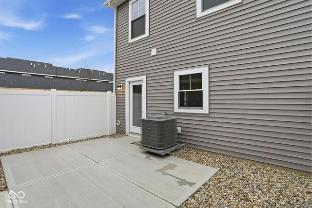 $323,626 | 19570 Northwest Drive, Westfield, IN 46074