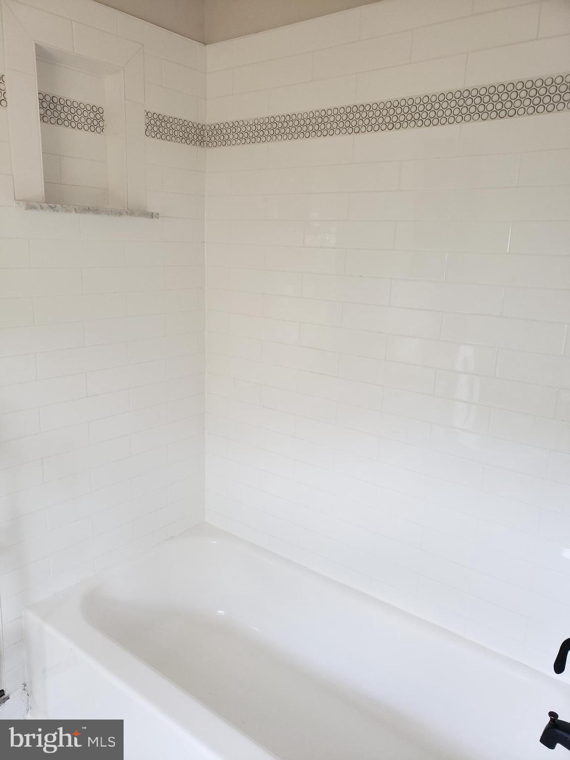 21 West County Line Road Ardmore, PA 19003 - Photo 17 of 18 Bathroom