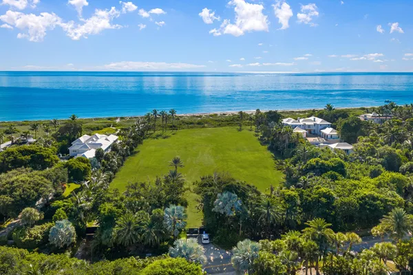 $43,500,000 | 511 South Beach Road, Hobe Sound, FL 33455