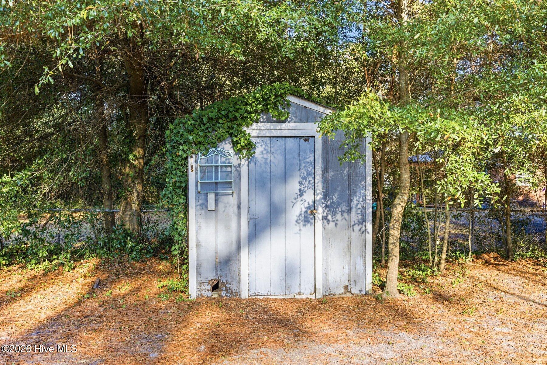 1018 Lord Thomas Road Wilmington, NC 28405 - Photo 13 of 16 013_1018_lord_thomas_road-13_971