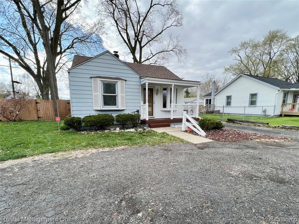 7531 Inkster Road Westland, MI 48185 - Photo 1 of 18