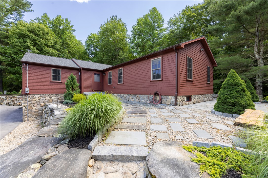 62 Cranberry Ridge Road Glocester, RI 02857 - Photo 6 of 50