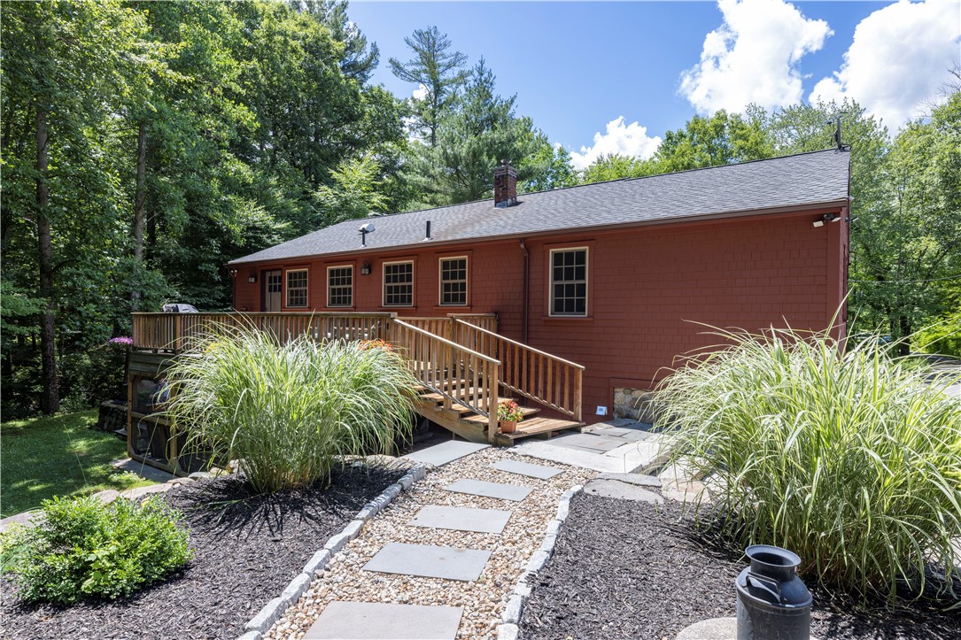 62 Cranberry Ridge Road Glocester, RI 02857 - Photo 7 of 50