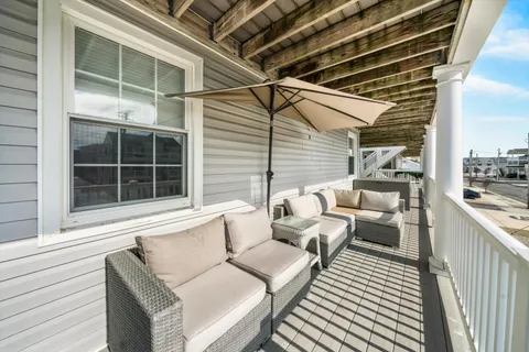 $775,000 | 135 65th Street, Unit 8, Sea Isle City, NJ 08243