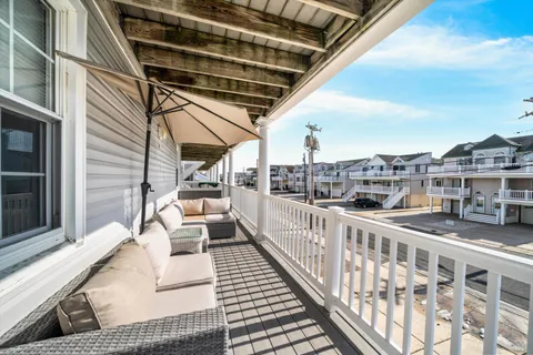 $775,000 | 135 65th Street, Unit 8, Sea Isle City, NJ 08243