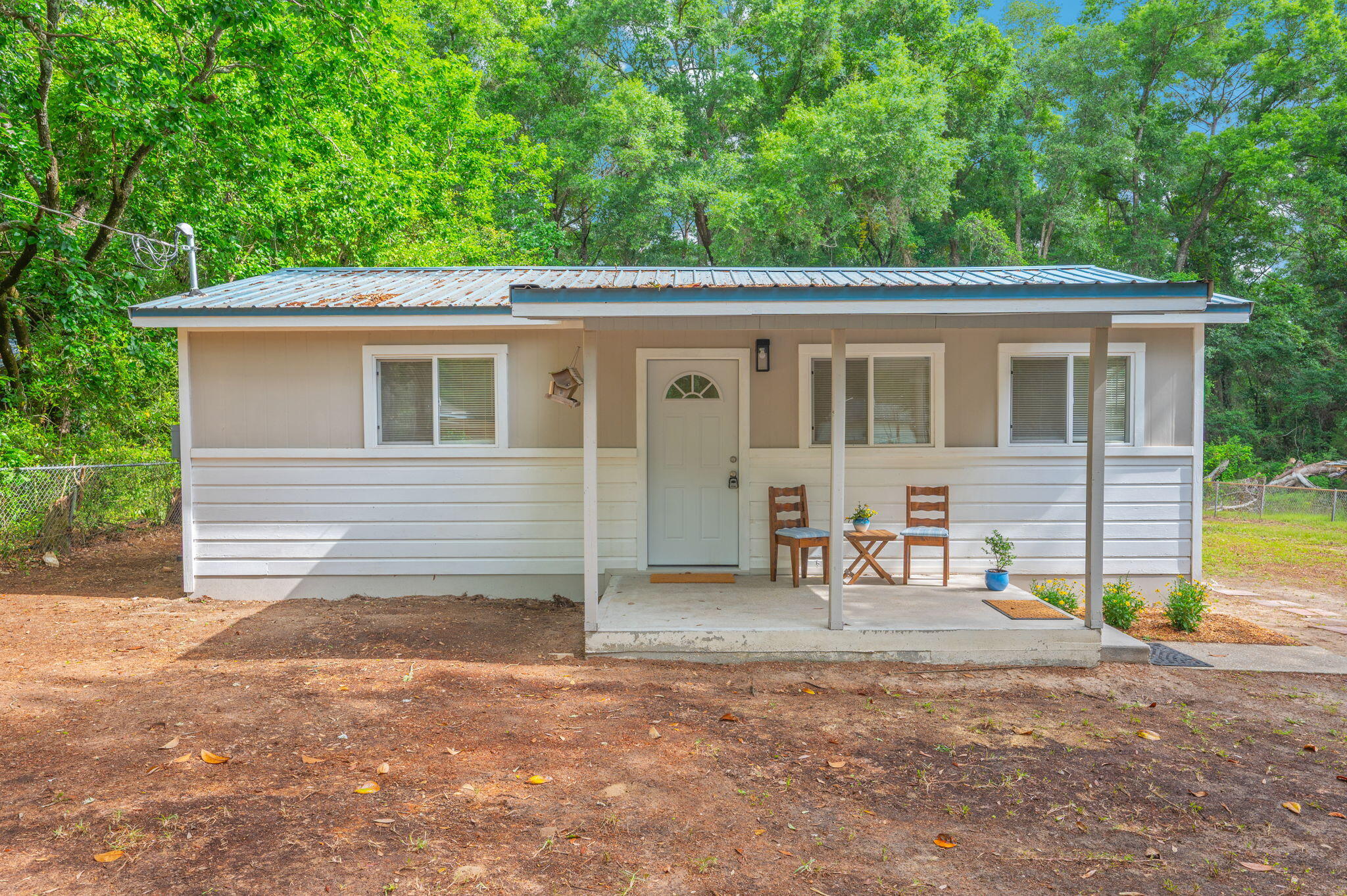 1-web-or-mls-812-edney-ave-e