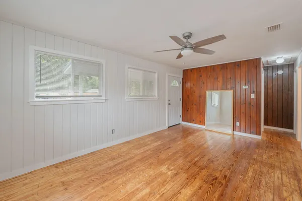 $1,400 | 812 Edney Avenue East, Crestview, FL 32539