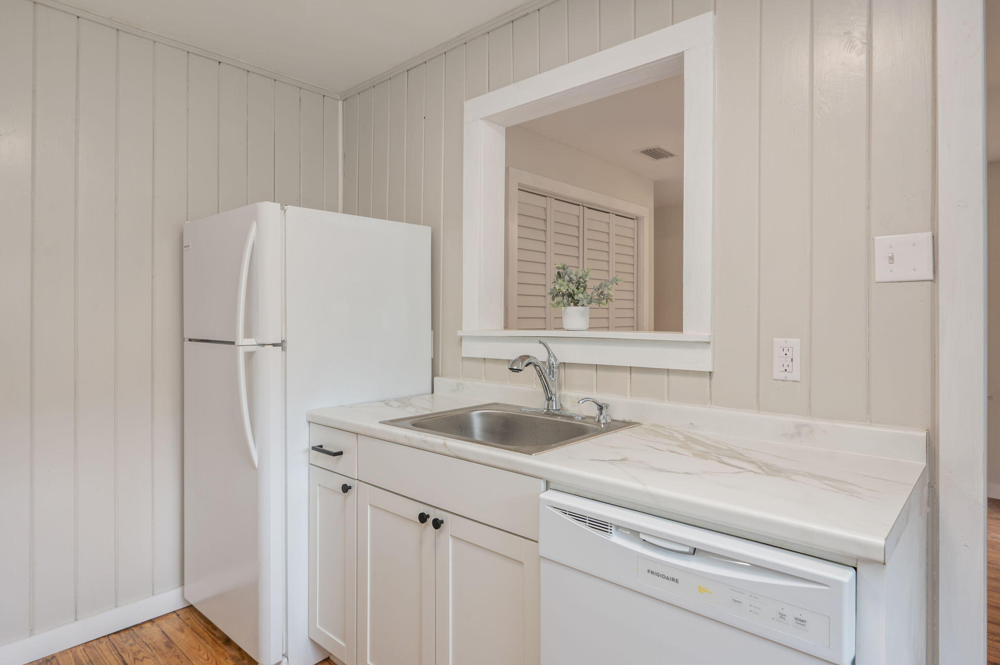 812 Edney Avenue East Crestview, FL 32539 - Photo 10 of 28 10-web-or-mls-812-edney-ave-e