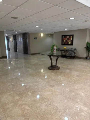 $1,850 | 1805 Sans Souci Boulevard, Unit 313, North Miami, FL 33181