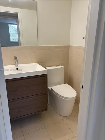 $1,850 | 1805 Sans Souci Boulevard, Unit 313, North Miami, FL 33181