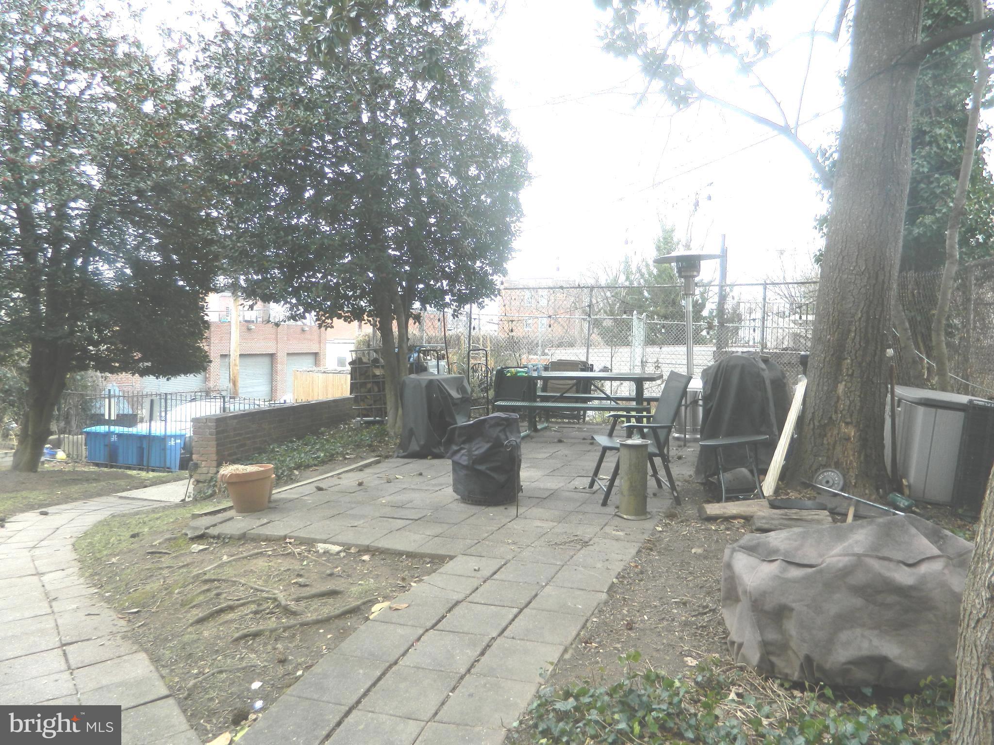 513 12th Street Northeast, Unit 9 Washington, DC 20002 - Photo 28 of 29 a view of a backyard with sitting area