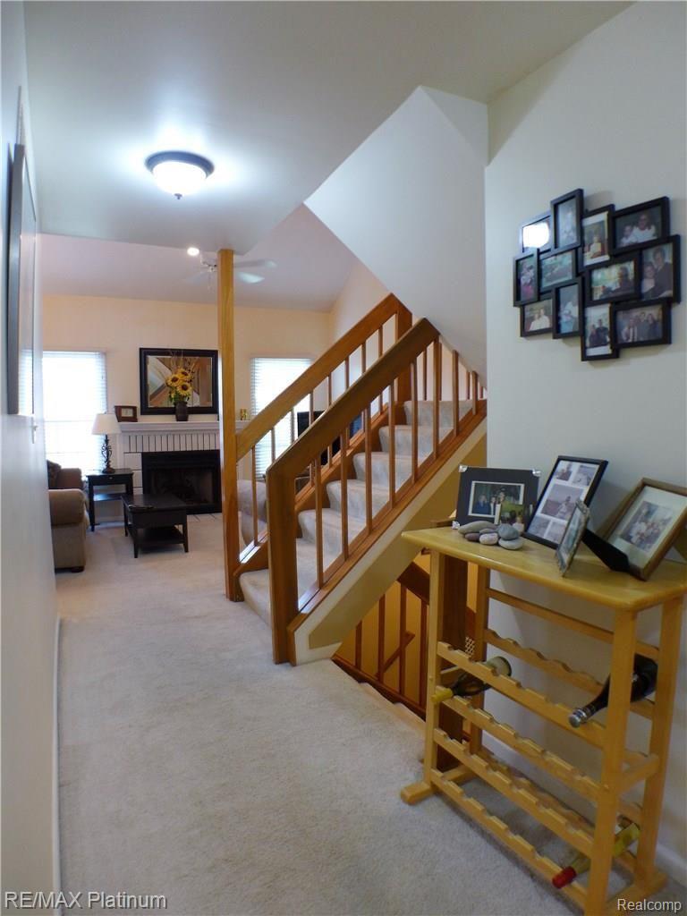 922 Ridge Court, Unit 130 Brighton, MI 48116 - Photo 2 of 29 P1040680.JPG