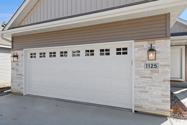 $481,500 | 1125 Hewitt Boulevard, Red Wing, MN 55066